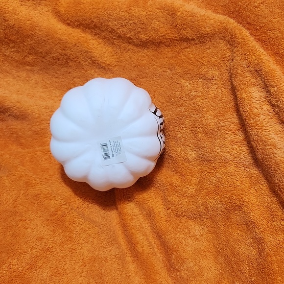 Tricky pumpkin 🎃 - Picture 3 of 6